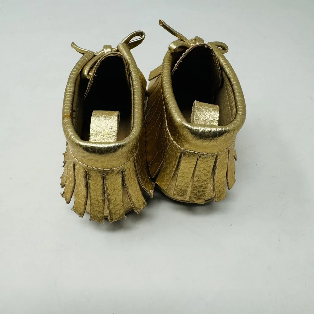 Old Navy Baby Moccasins Gold Metallic Slippers Size 6/12 Months‎ EUC